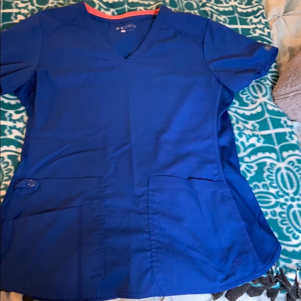 Scrub top